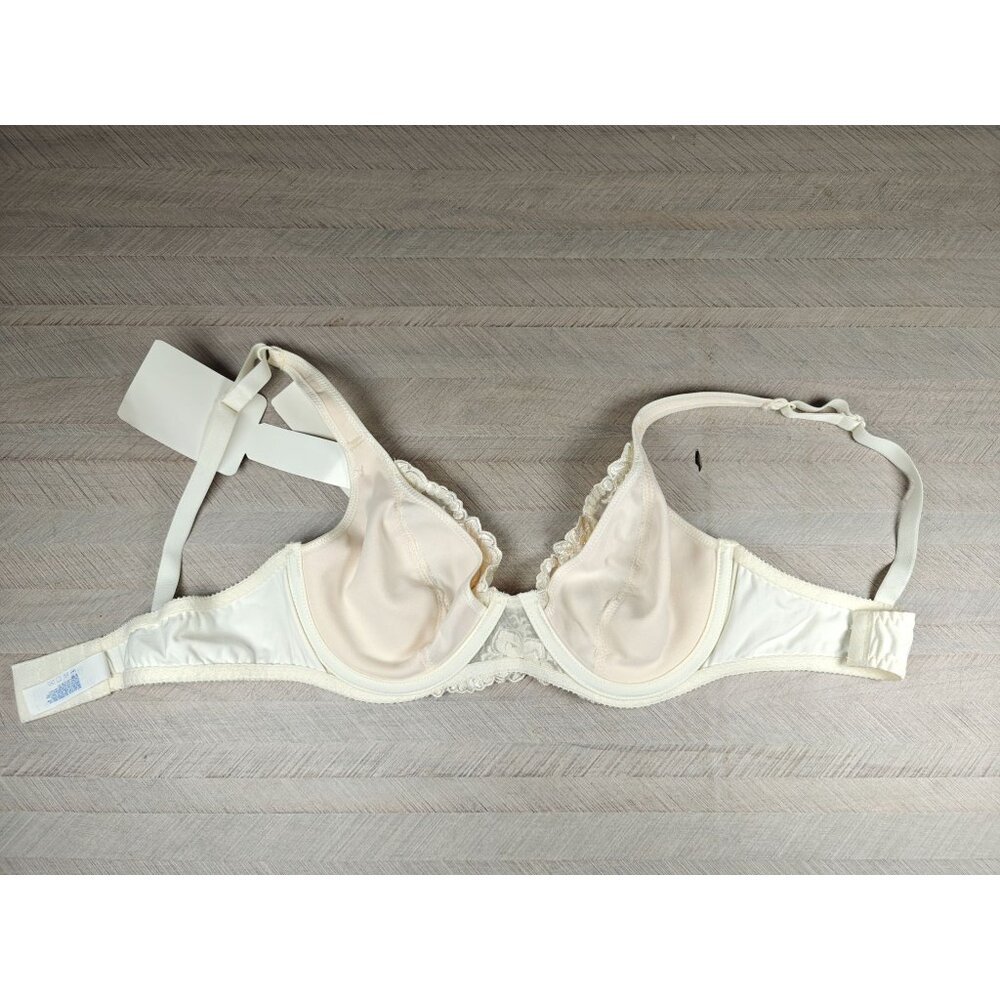 Vintage Olga 36B Crepe Embroidery Foam-Lined Underwire Bra Ivory 33105 - Picture 5 of 6